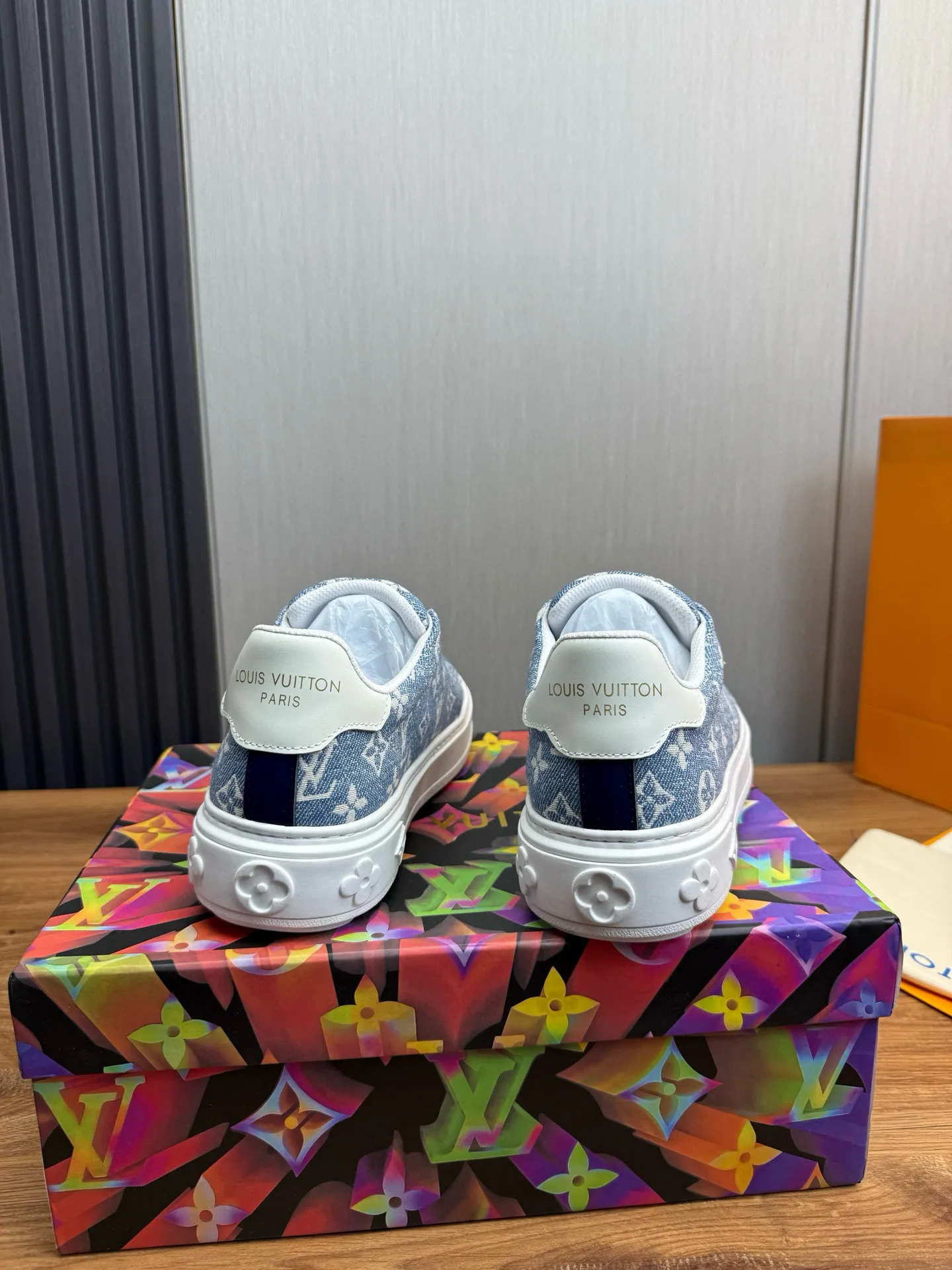 Factory price: 520💰LOUIS VUITTON [Louis VUITTON] The new trendy Lv is on the market🎁, casual and fashionable men's shoes👟The upper is made of imported original fabric + cowhide mesh lining, the original wear-resistant rubber outsole, the version is simple and elegant, exclusive for trendy men. Code number: 38-44, customized 45, 46
